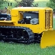 Features of tracked mini tractors