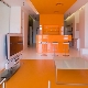 Orange Farbe im Innenraum: Wie wirkt es sich auf eine Person aus und wie kann man es am besten verwenden?