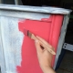 How and with what you can paint the chipboard?