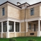Features of travertine facades
