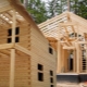 Che è meglio: una casa di tronchi o una casa di legno?